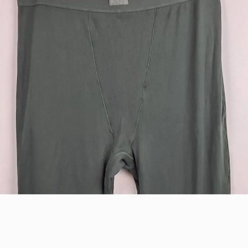 SKIMS RIBBED‎ LOUNGE PANTS NWT